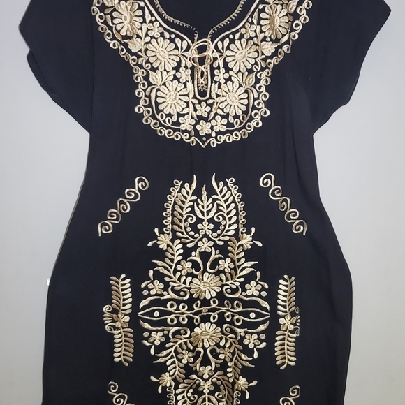 Mexican Elegant Black and Gold Embroidered Midi Dress - Picture 5 of 15